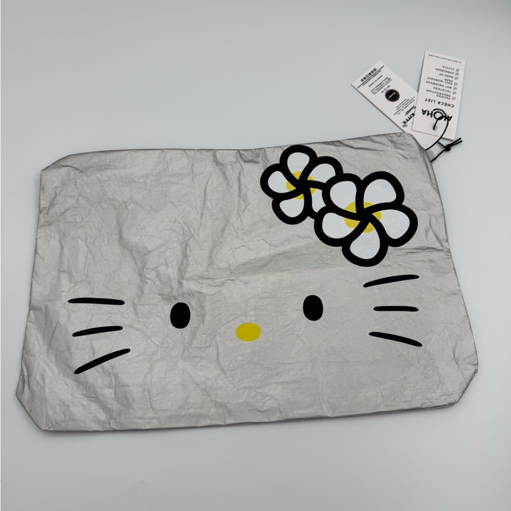 Aloha Collection x Hello Kitty Pouch Set - Picture 3 of 12